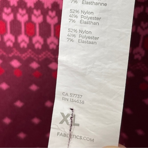 Fabletics Holly Seamless Fair Isle Long Sleeve Top & Leggings Set Merlot XL - Picture 14 of 14